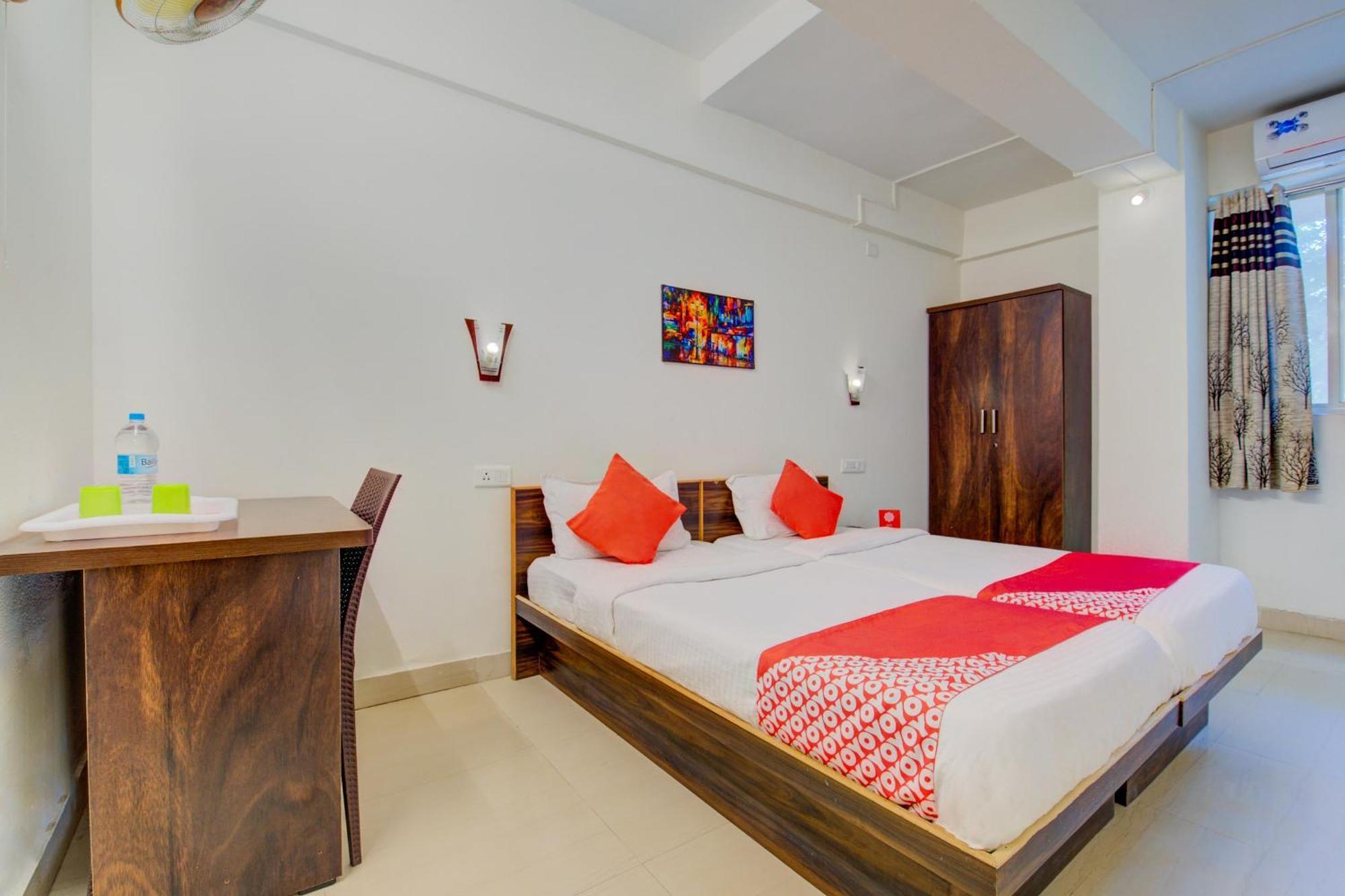 Méribel Village Hotel O Sairaj Lodge מראה חיצוני תמונה