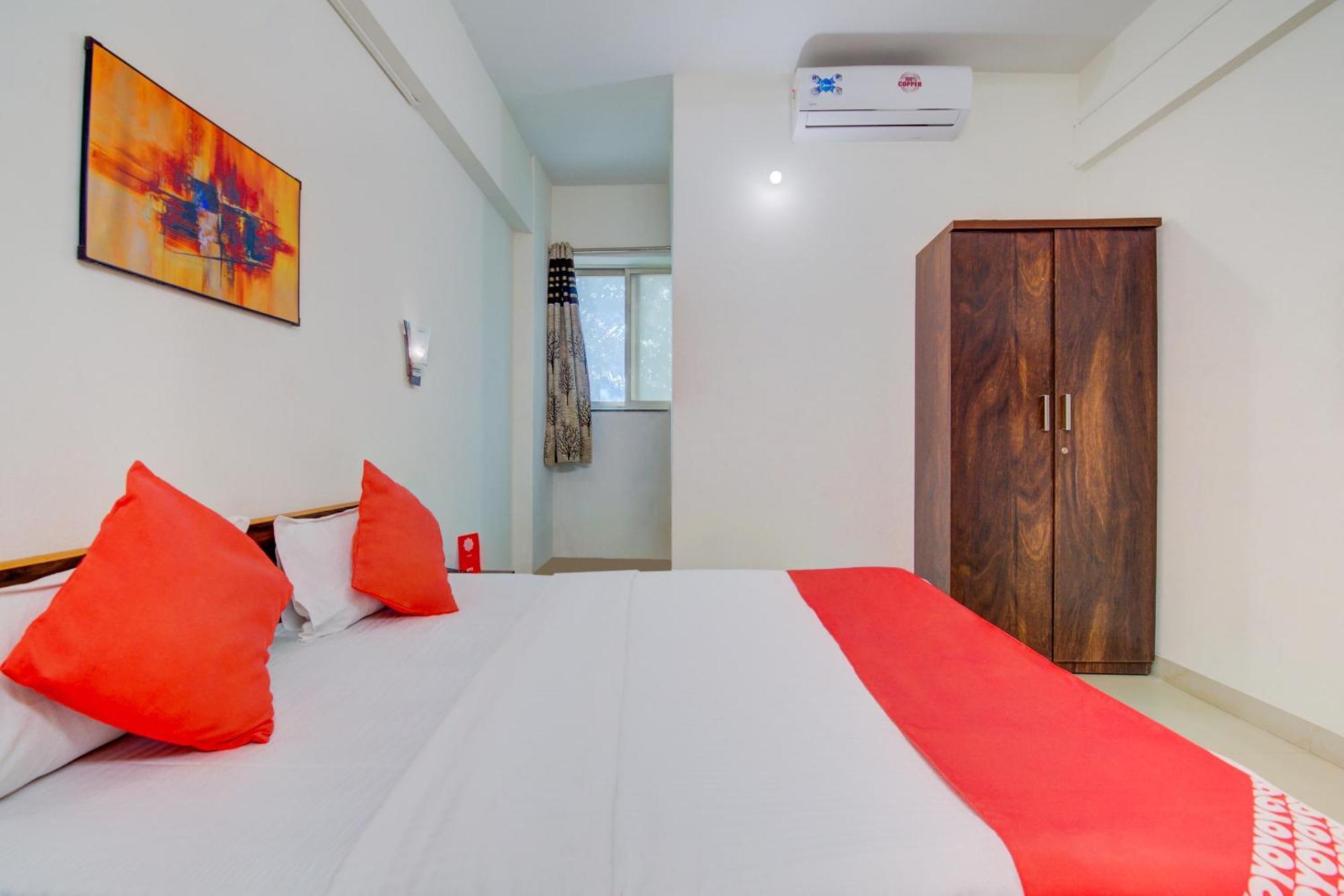 Méribel Village Hotel O Sairaj Lodge מראה חיצוני תמונה