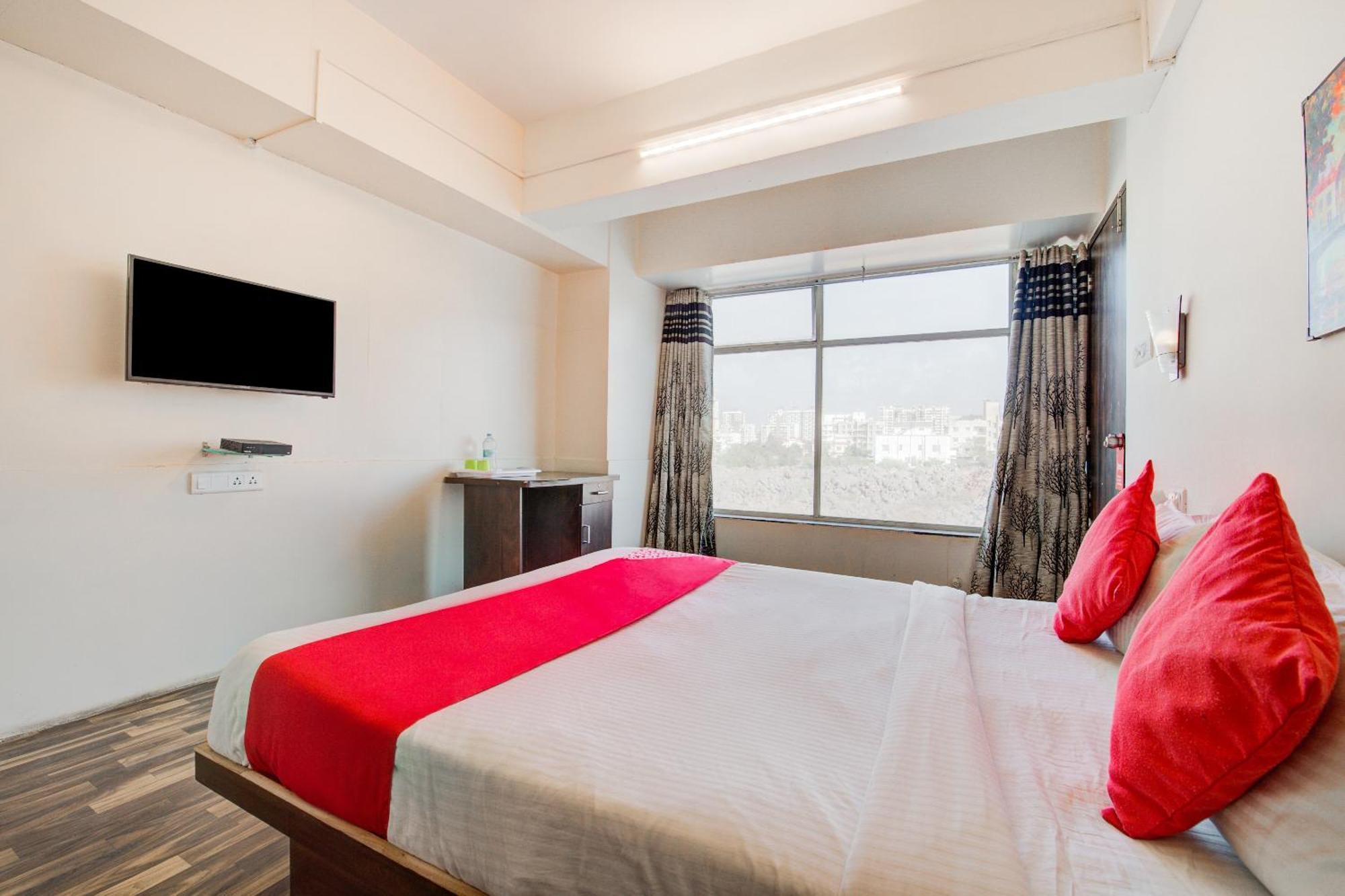 Méribel Village Hotel O Sairaj Lodge מראה חיצוני תמונה