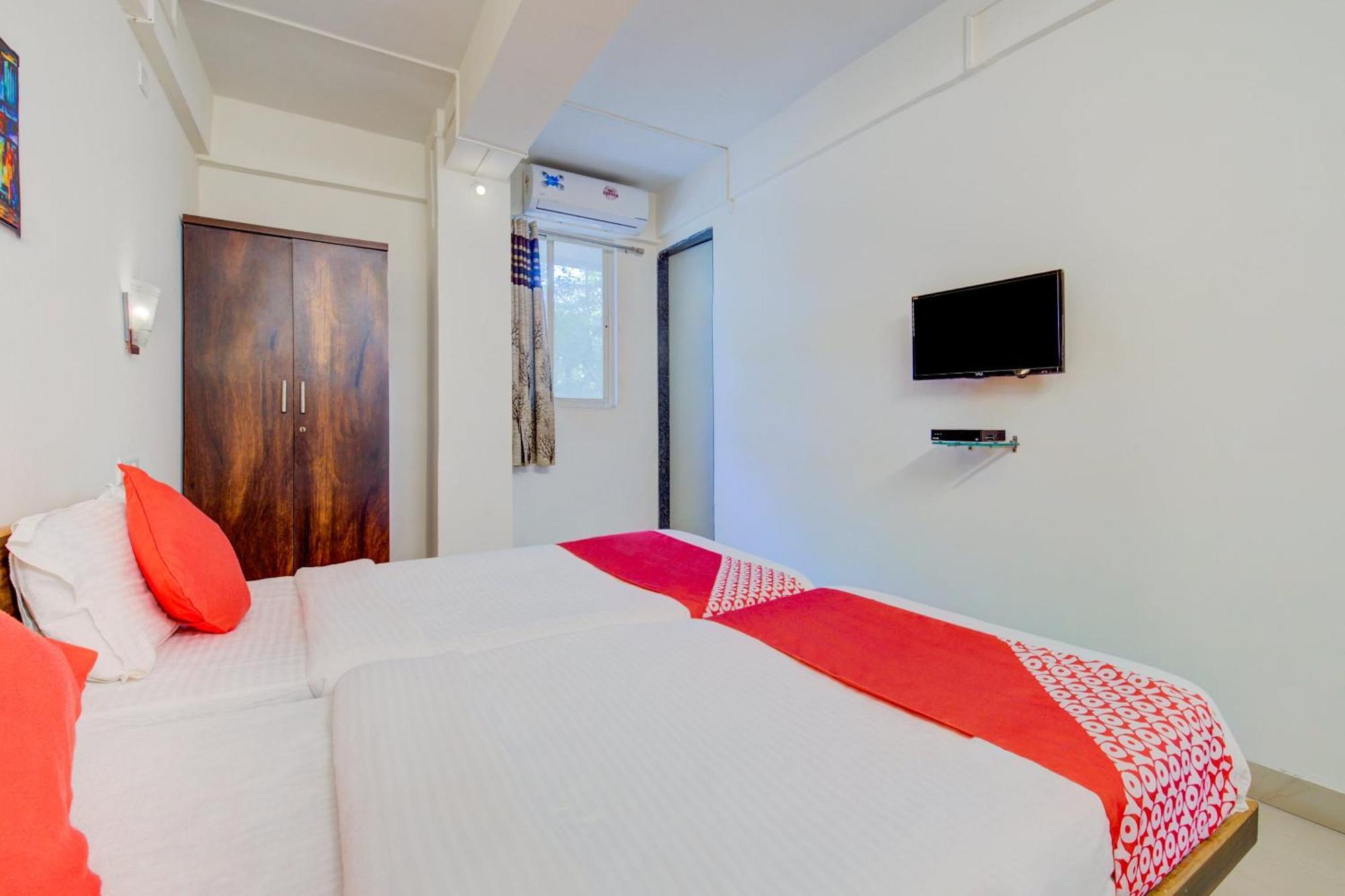 Méribel Village Hotel O Sairaj Lodge מראה חיצוני תמונה
